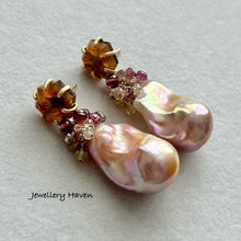 Load image into Gallery viewer, Montana agate with metallic iridescent baroque pearl earrings (detachable)