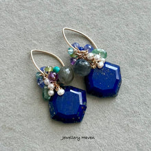 Laden Sie das Bild in den Galerie-Viewer, Lapis lazuli, labradorite, mint kyanite earrings
