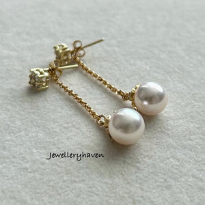 Japanese Akoya pearl earrings