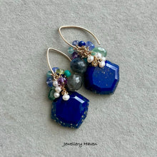 Laden Sie das Bild in den Galerie-Viewer, Lapis lazuli, labradorite, mint kyanite earrings