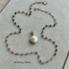 Charger l&#39;image dans la galerie, Ombré tourmaline and coin pearl pendant necklace