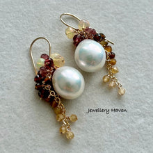 Load image into Gallery viewer, Iridescent white edison pearls earrings