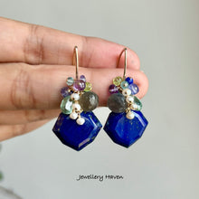 Laden Sie das Bild in den Galerie-Viewer, Lapis lazuli, labradorite, mint kyanite earrings