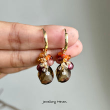 Laden Sie das Bild in den Galerie-Viewer, Beer quartz, Mexican fire opal, rhodochrosite and garnet earrings