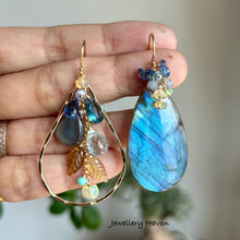 Load image into Gallery viewer, Blue flash labradorite earrings