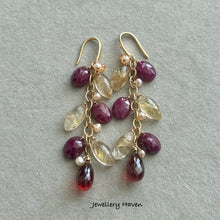 Laden Sie das Bild in den Galerie-Viewer, Ruby, golden rutilated quartz earrings