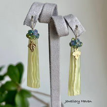 Cargar imagen en el visor de la galería, Calcite earrings