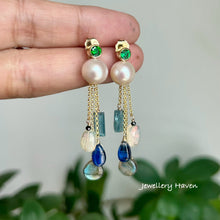 Load image into Gallery viewer, Pearl and gems tassel earrings