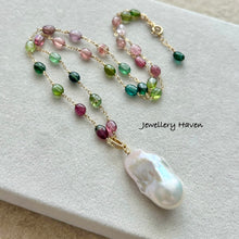 Charger l&#39;image dans la galerie, Ombre tourmaline and lustrous baroque pearl necklace