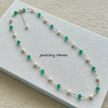 Cargar imagen en el visor de la galería, Green onyx and pearl necklace