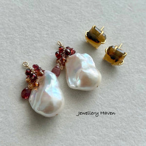 Montana agate with white iridescent baroque pearl earrings (detachable)