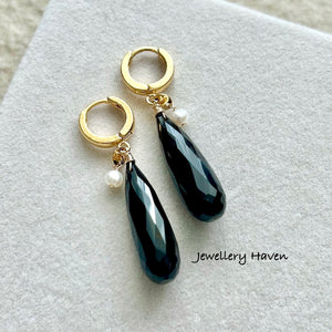Noir earrings #1