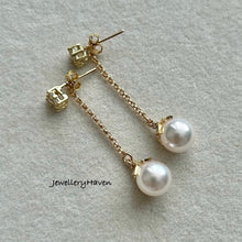 Laden Sie das Bild in den Galerie-Viewer, Japanese Akoya pearl earrings