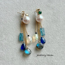 Load image into Gallery viewer, Pearl and gems tassel earrings