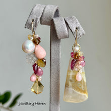 Load image into Gallery viewer, Orbicular yellow agate asymmetrical earrings