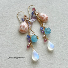 Laden Sie das Bild in den Galerie-Viewer, Pink natrolite, aquamarine and moonstone earrings