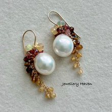 Load image into Gallery viewer, Iridescent white edison pearls earrings