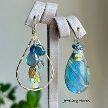 Load image into Gallery viewer, Blue flash labradorite earrings