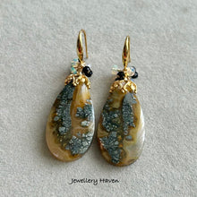 Load image into Gallery viewer, Marcasite agate earrings
