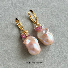 Load image into Gallery viewer, Baroque pearl and gem clusters hoop earrings