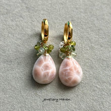 Carica l&#39;immagine nel visualizzatore di Gallery, Pink natrolite hoop earrings