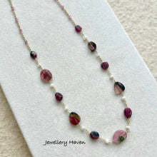 Cargar imagen en el visor de la galería, Watermelon tourmaline and pearl necklace