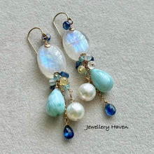 Cargar imagen en el visor de la galería, Blue flash rainbow moonstone earrings