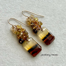 Load image into Gallery viewer, Montana agate with tourmaline cluster earrings