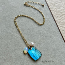 画像をギャラリービューアに読み込む, Blue flash labradorite, Ethiopian opal and akoya pearl pendant necklace