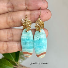 Load image into Gallery viewer, Aragonite and champagne zircon earrings