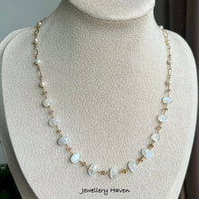 Load image into Gallery viewer, Moonstone and Pearl necklace