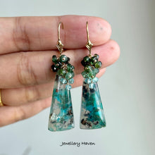 Charger l'image dans la galerie, Chrysocolla and copper in chalcedony earrings