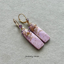 Laden Sie das Bild in den Galerie-Viewer, Phosphosiderite, moonstone, pink amethyst earrings