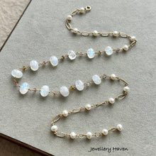 Load image into Gallery viewer, Moonstone and Pearl necklace