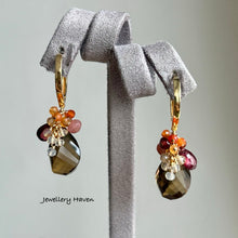 Laden Sie das Bild in den Galerie-Viewer, Beer quartz, Mexican fire opal, rhodochrosite and garnet earrings