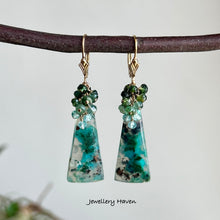 Charger l'image dans la galerie, Chrysocolla and copper in chalcedony earrings