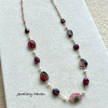 Charger l&#39;image dans la galerie, Watermelon tourmaline and pearl necklace