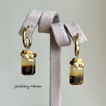 Load image into Gallery viewer, Montana agate hoop stud earrings