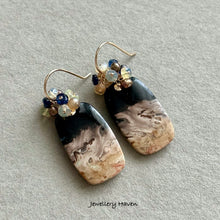 Charger l'image dans la galerie, Palm root agate earrings