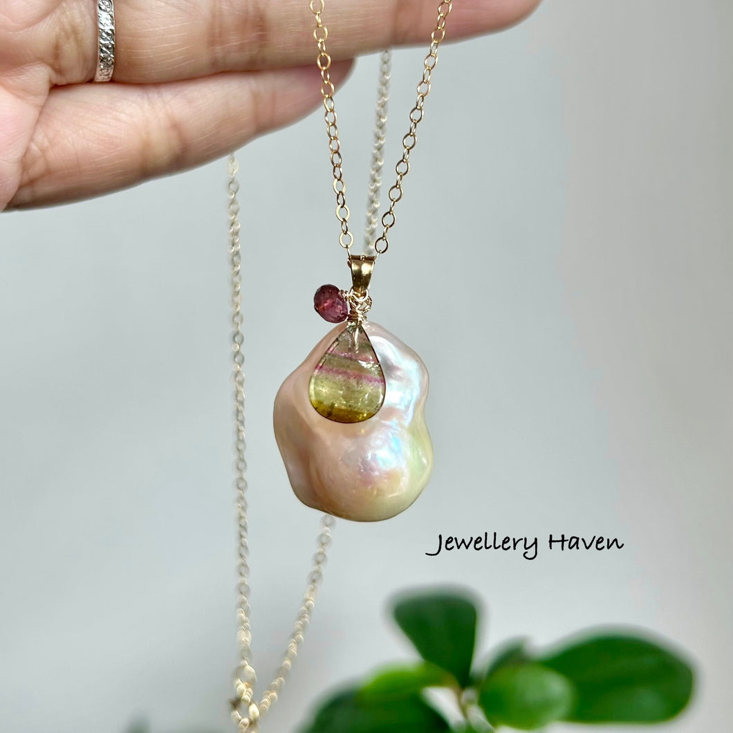 White baroque pearl, tourmaline slice necklace