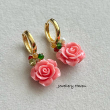 Load image into Gallery viewer, Pink conch flower hoops