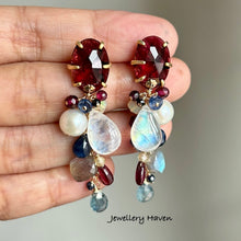 Laden Sie das Bild in den Galerie-Viewer, Moonstone, blue sapphires, labradorite clusters with garnet studs earrings