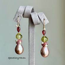 Charger l&#39;image dans la galerie, Pastel pink Edison pearl earrings