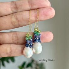 Charger l'image dans la galerie, Edison pearl, blue sapphire, tanzanite, emerald threader earrings