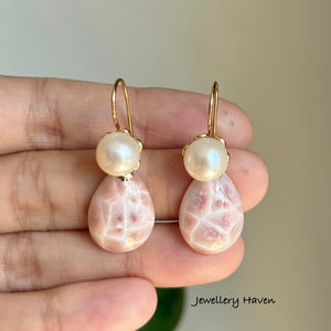 Pink Natrolite with pearl hook earrings (detachable)