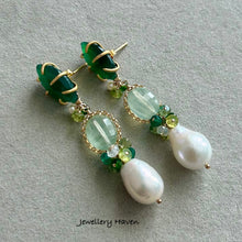 Load image into Gallery viewer, Edison pearl, prehnite and green onyx studs earrings