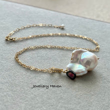 画像をギャラリービューアに読み込む, High lustre rainbow iridescent baroque pearl, watermelon tourmaline necklace