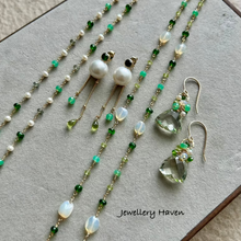 画像をギャラリービューアに読み込む, Chrysoprase, chrome diopside and pearl necklace