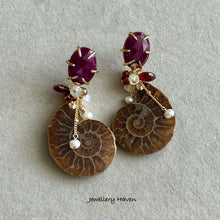 Charger l'image dans la galerie, Ammonite and Ruby studs earrings