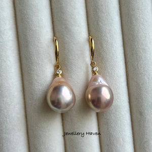 Champagne metallic iridescent Edison pearl earrings